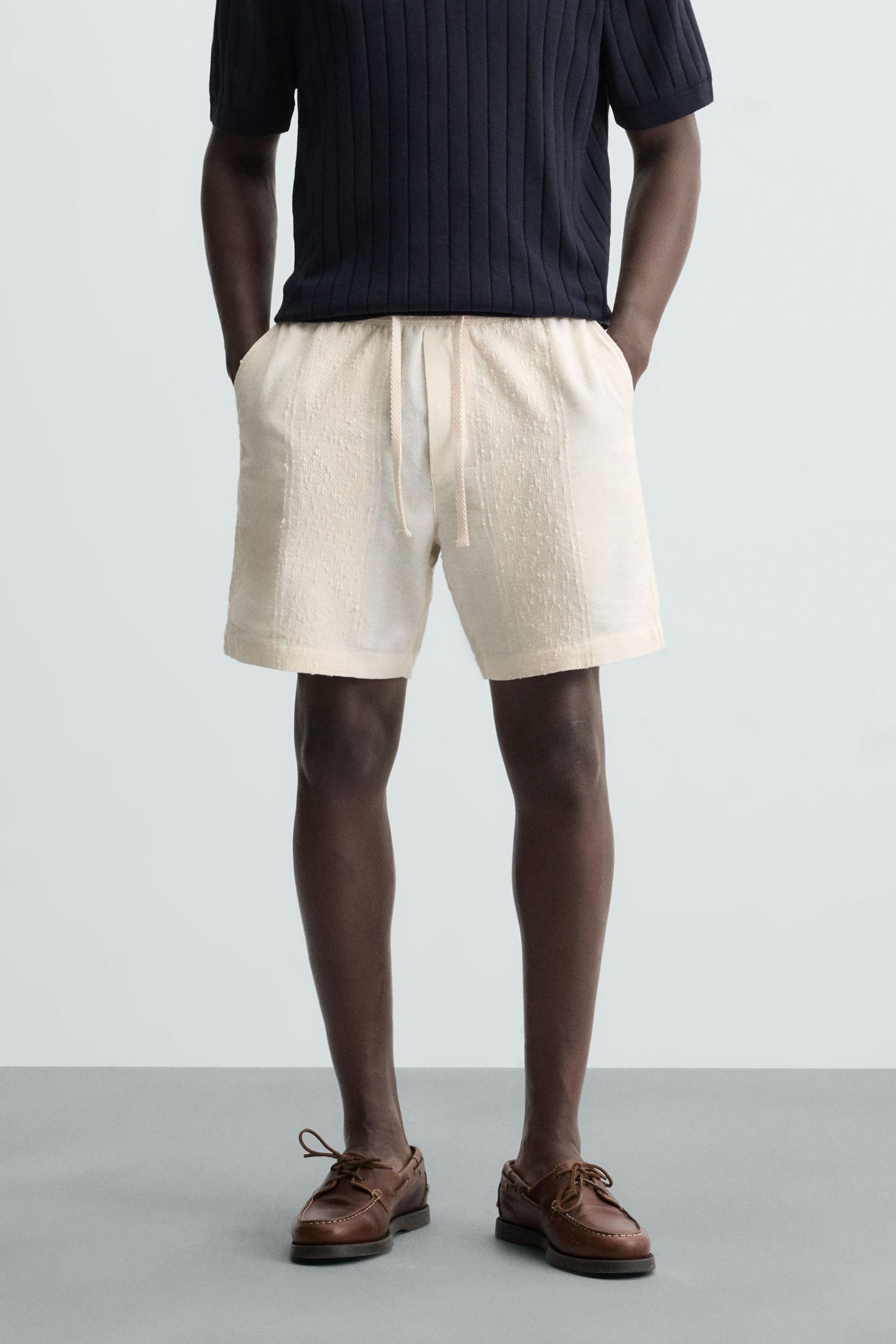 JACQUARD TEXTURED BERMUDA SHORTS MARO
