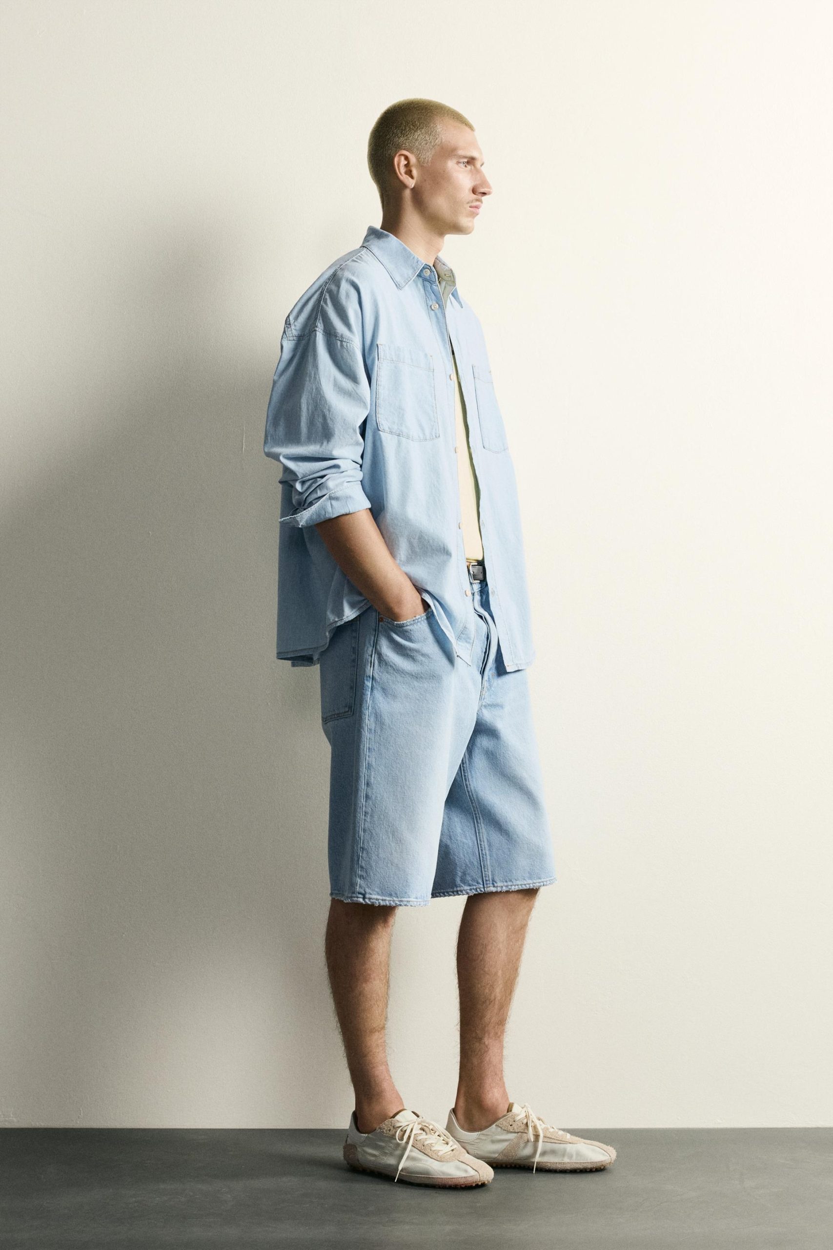 LIGHTWEIGHT WASHED DENIM SHIRT MARO - Ảnh 5