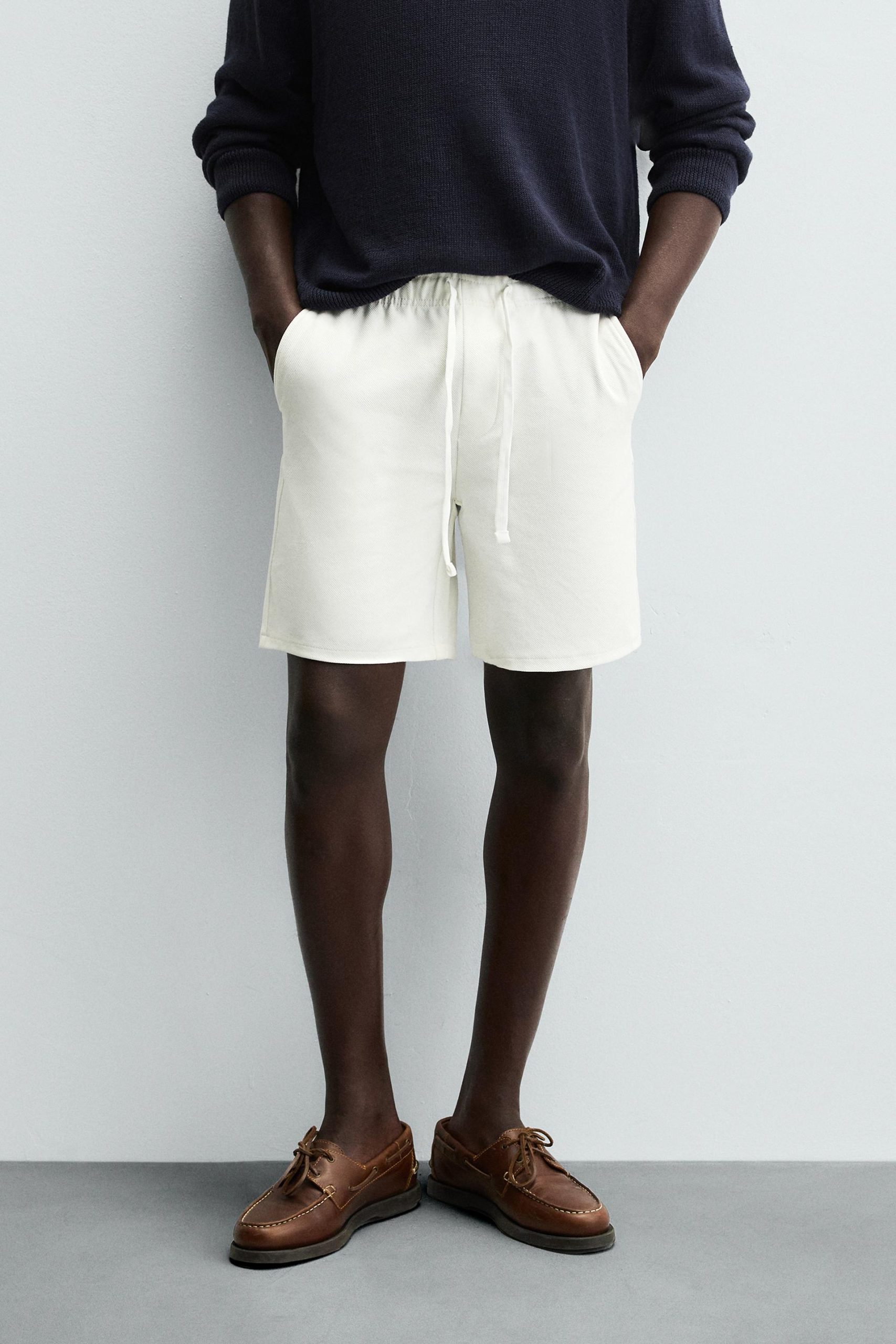 COMFORT BERMUDA SHORTS MARO