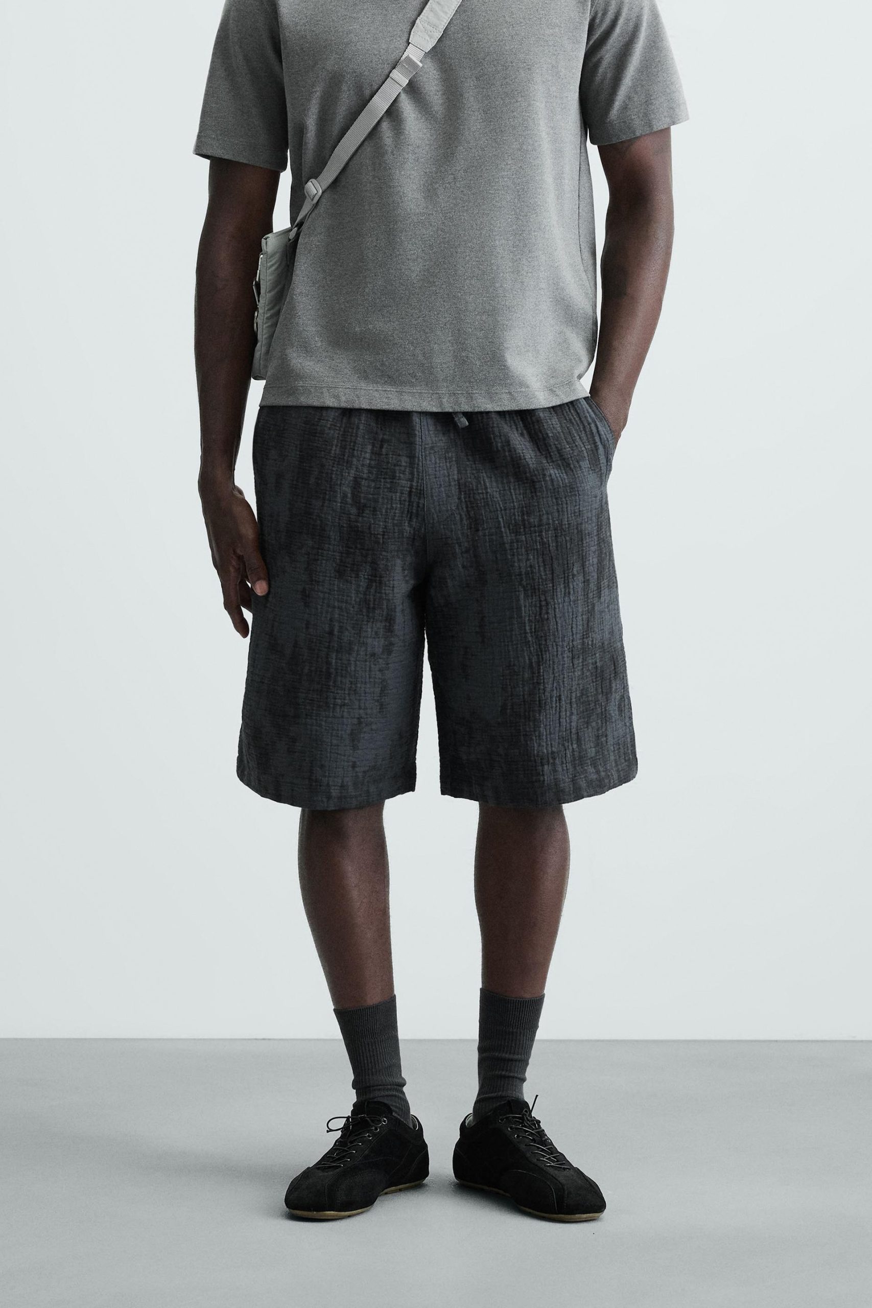 TIE-DYE PRINT TEXTURED BERMUDA SHORTS MARO